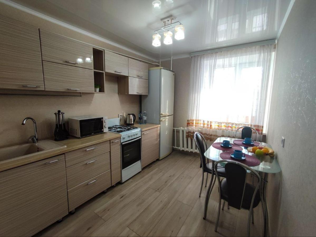 2-Х Комнатная Квартира В Центре На Ул.Бородина 107 Костанай Экстерьер фото